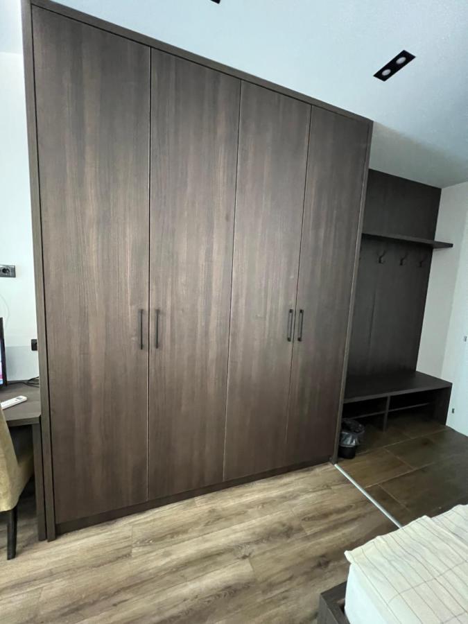 Restaurant&Rooms 035 ปาราชิน ภายนอก รูปภาพ